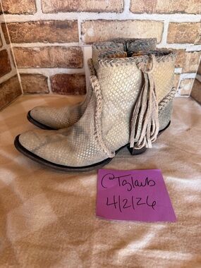 Old Gringo Beige Braided Sheepskin Boots sheep’s 8.5
